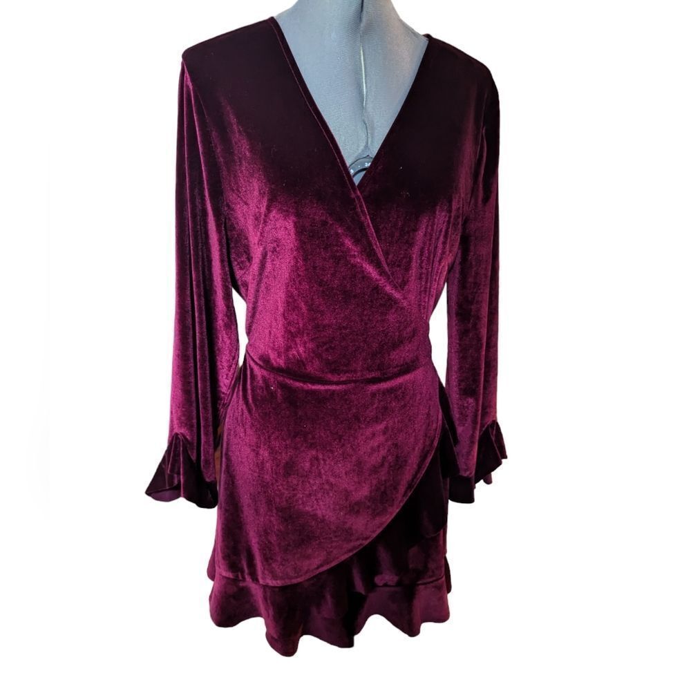 Entro women's maroon‎ velvet short jumper dress size large